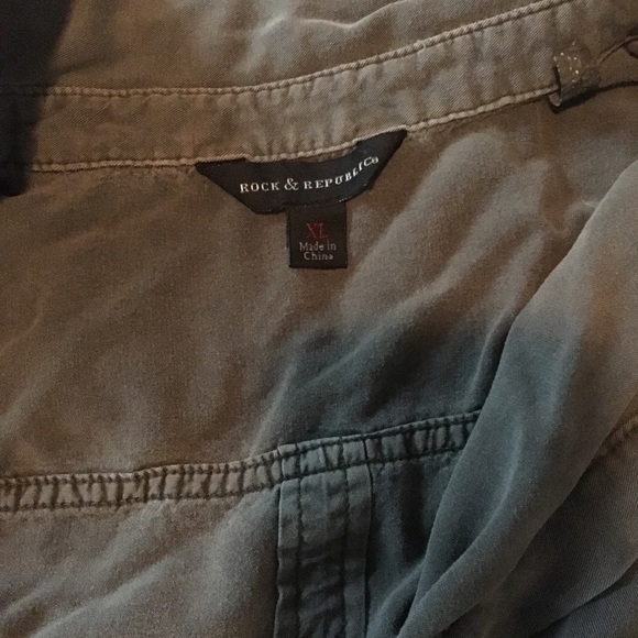 Top - Picture 2 of 2